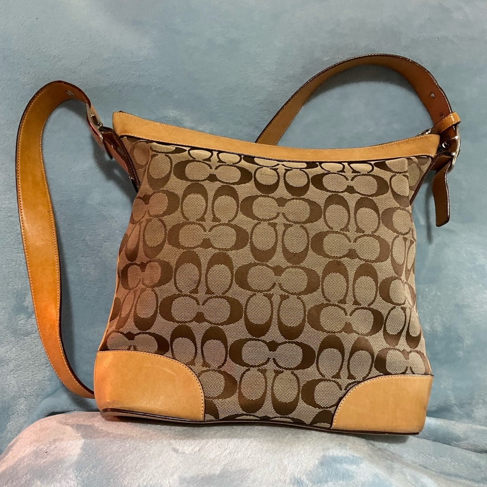 Coach Chelsea Duffel Convertible Signature Logo Canvas & Leather Hobo